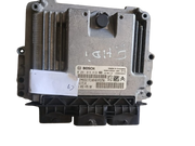 Calculateur Central de Moteur Citroën 0 281 019 819 9805947680