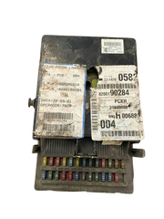 Boîte Relais/Fusibles  8200190284 pour RENAULT LAGUNA II 1.9 DCI D 2001 1560095