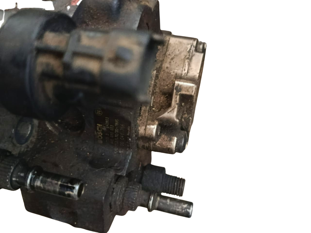 pompe d’injection haute pression Bosch – Références croisées : 8200170377 / 0445010033 – moteurs Renault 2.2 & 2.5 dCi (Common Rail).