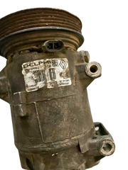 Compresseur/pompe de climatisation 8200600110  ,  01140543 Dacia/Renault