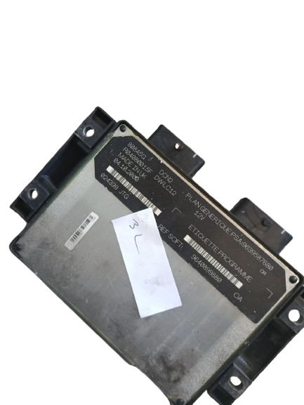 Calculateur Moteur Peugeot Citroën 9640899880