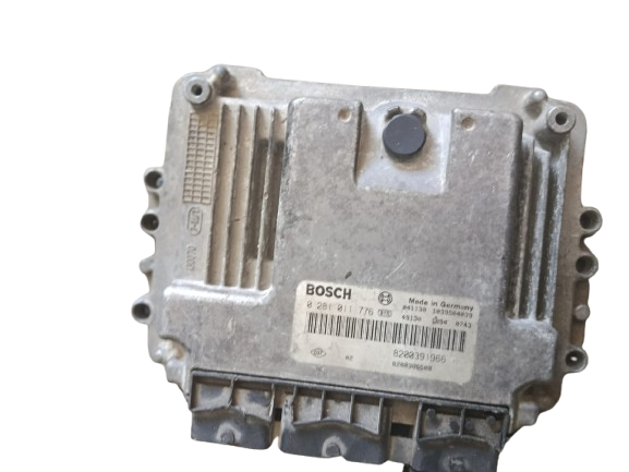 Calculateur Moteur Renault Mégane 1.9 DCI Bosch 0 281 012 769, 8200391966, 0281012769