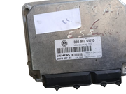 Calculateur Moteur ECU Siemens 3B0 907 557 D / 5WP4367 01