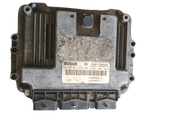 Calculateur Moteur Renault Mégane Scénic 1.9 DCI Bosch 0 281 011 275, 8200305678, 0281011275, 8200269878