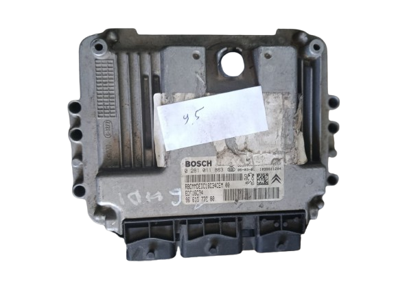 Calculateur Moteur Citroën Peugeot 1.6 HDI Bosch 0 281 011 863, 96 617 733 80, 0281011863, 9661773380, 9653958980, EDC16C34