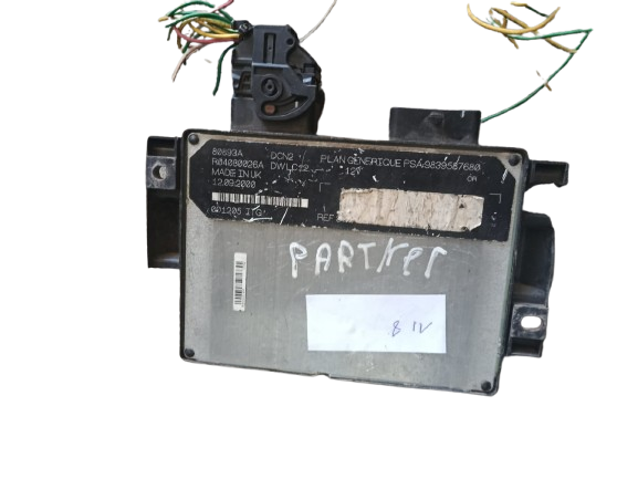 Calculateur moteur ECU Citroën Berlingo 80893A