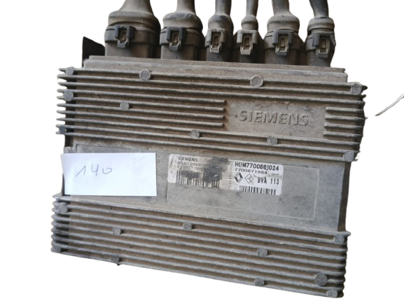 Calculateur moteur ECU Citroën / Peugeot / Renault S101200051 C / 7700861024 / 7700871984 Siemens