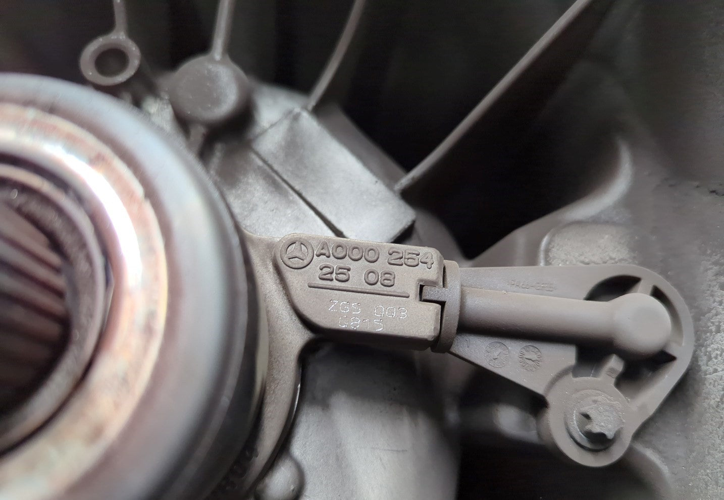 Boîte de vitesses manuelle 6 rapports Réf. R2032610501– MERCEDES-BENZ C-CLASSE (W203), CLK (W209), E-CLASSE (W211), SLK (R171) 1.8 Kompressor – 2002–2011