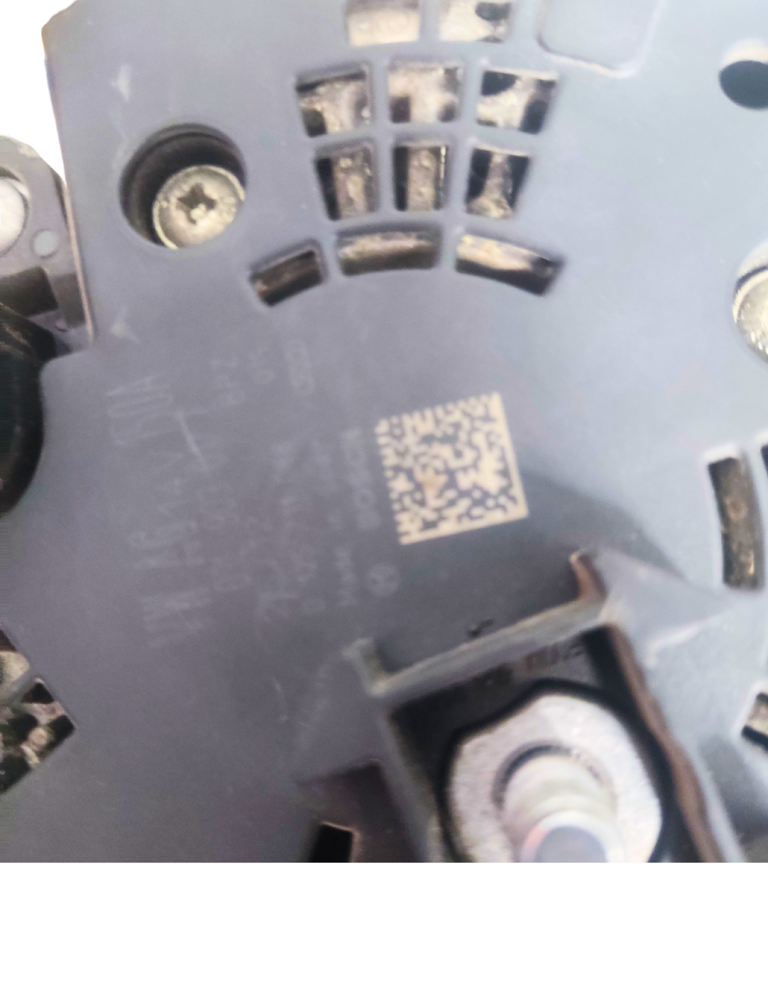 alternateur VW AG 03L903017E