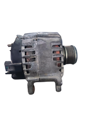 'alternateur VW AG 03L903024M /Caddy III / IV (2K/2C)  Golf VI / VII (5K/AU) Octavia III (5E  Altea / XL (5P5)  Toledo IV (KG3)   A3 (8P/8V)   A1 (8X) Transporter T5/T6 (7E/7H) Passat B7/B8 (36/3G)Touran II (1T3)  Tiguan (5N)/1.6 TDI 2.0 TDI 140A