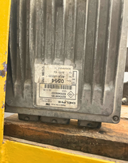 Calculateur 8200498185 8200469333 R0410B027D Renault Delphi clio kangoo 1.5