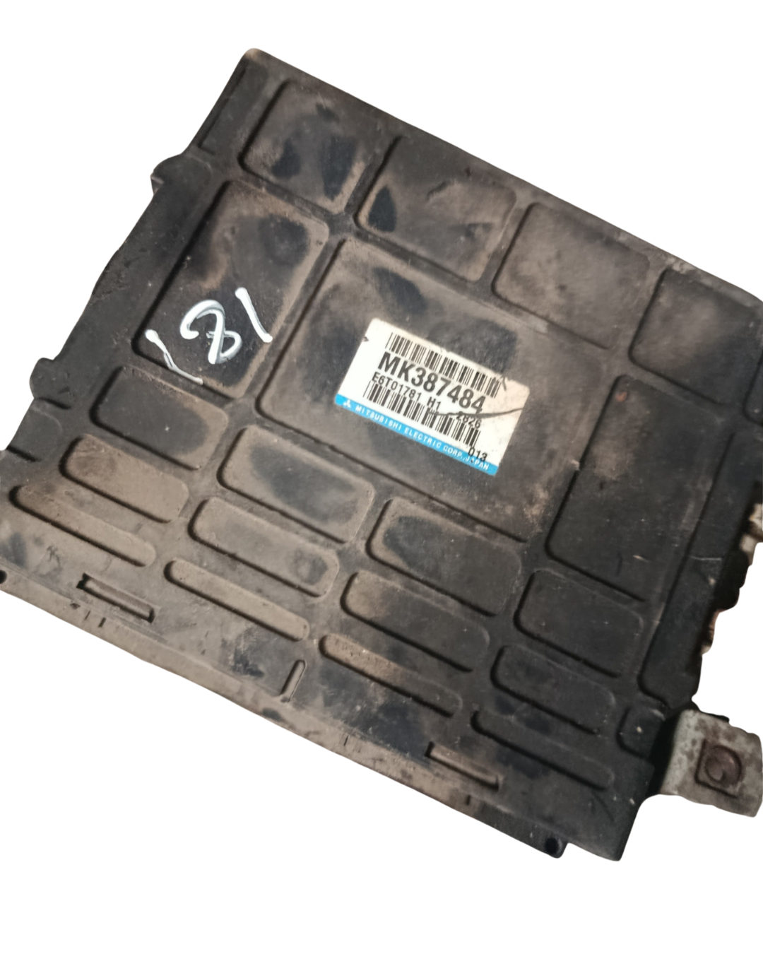 Calculateur moteur Diesel Denso Réf. MK387484 – MITSUBISHI PAJERO III / SHOGUN 3.2 Di-D – 2001–2007