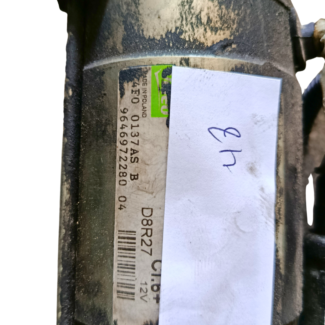 démarreur avec les réferences 9646972280, D8R27 et 5802Z5 pour les modèles Citroën et Peugeot : c4&nbsp; picasso c5 x7 c8 expert 3&nbsp; 307&nbsp; 407&nbsp; 807&nbsp; 2.0&nbsp; 2.2&nbsp;