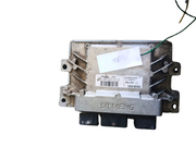 Calculateur S120201107A 8200438381 8200400246