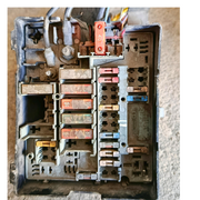 Boîte à fusibles moteur – ref 96280244 / 11559 406 206 PARTNER 1 XSARA  C5 BERLINGO 2.0 HDI