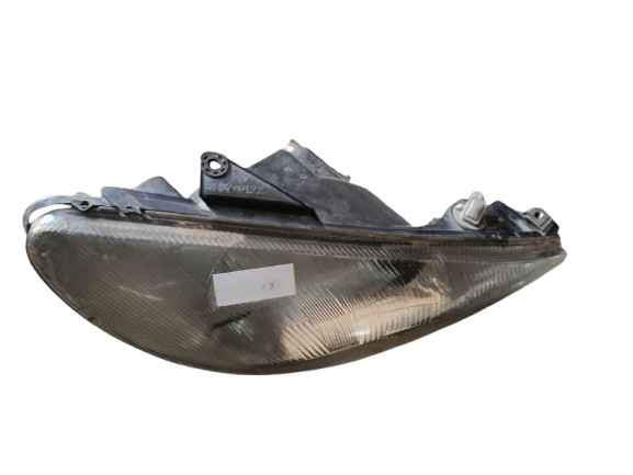 Phare Avant Droit pour Peugeot 206 1999 1.4L - EIS00972342