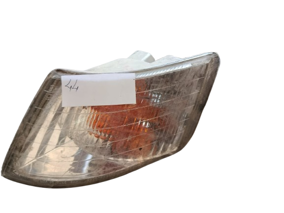 Clignotant Avant Gauche (Left Blinker) pour Daewoo Espero 1.8 (1998)