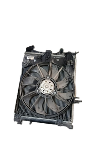 Radiateur ref 8200259811 CLIO 2  KANGOO 1.5 DCI 1.4 1.2  (ensemble radiateur + ventilateur avant) Réf. 8200259811