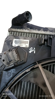 Radiateur ref 8200259811 CLIO 2  KANGOO 1.5 DCI 1.4 1.2  (ensemble radiateur + ventilateur avant) Réf. 8200259811