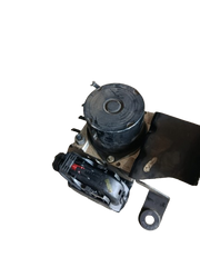 Pompe ABS Bosch 0 265 231 712 (réf. 6006141175 / 061214 / FBD / 117S)