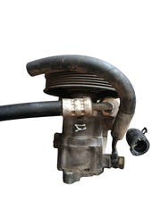 Pompe de direction assistée 0024661901 / mercedes classe e w200  c w202 vito w638 sprinter w901 905/ 2.3 2.9