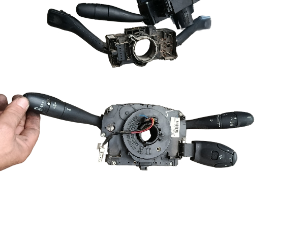 Bloc Commodos Peugeot 207 96657288XT COM2005 Valeo