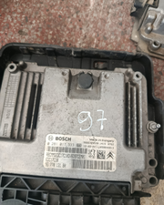 Calculateur moteur Bosch  Réf. 0281017333 /207 207cc 308 308 3008 partner c3 c4 ds4 ds3 berlingo b9/1.6 hdi (Copie)