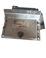 le contrôleur  calculateur PSA de référence 0281001262 9624519580 : xantia; 406 xsara 1.9 (Copie)