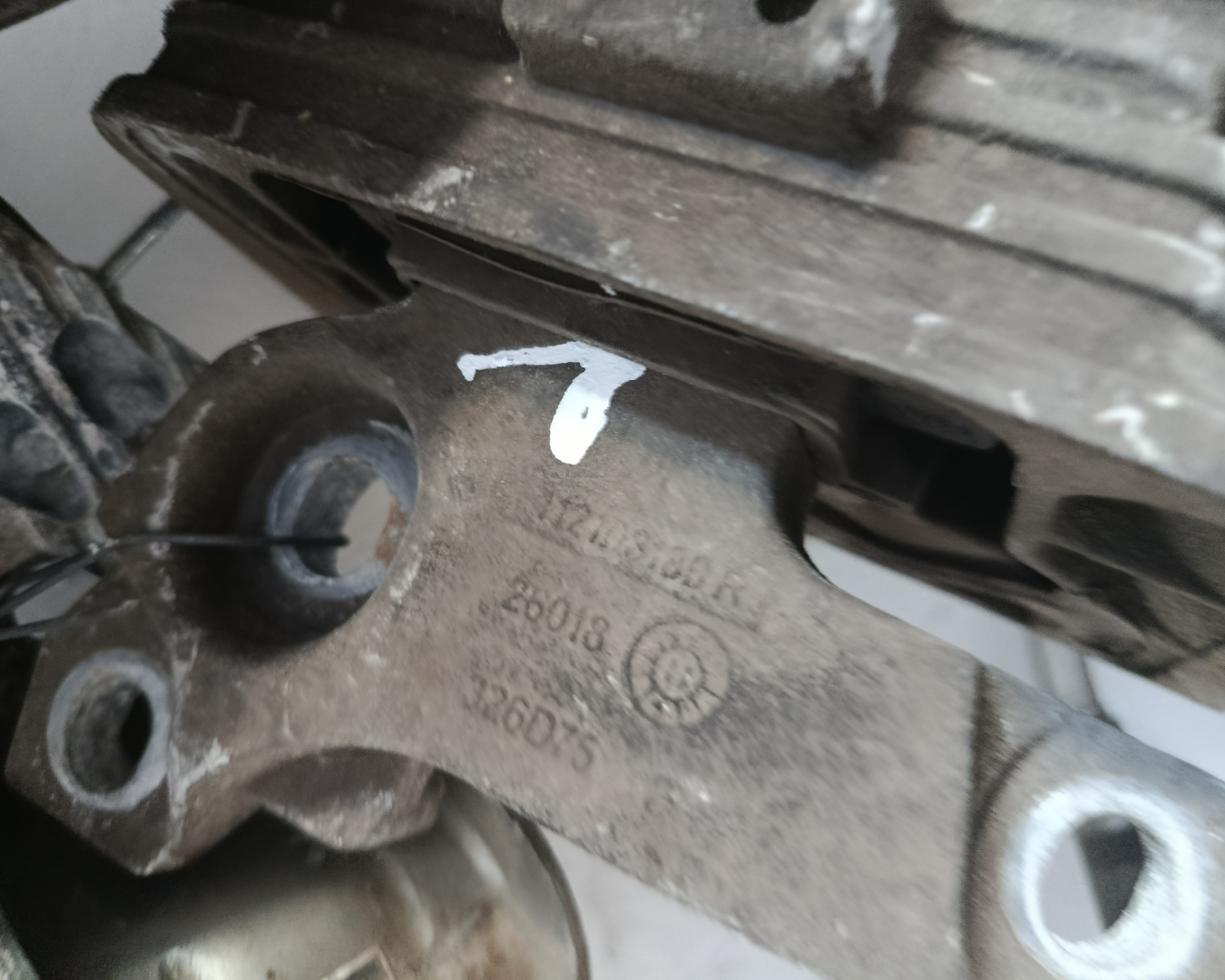 Support Moteur – Réf. 326D75 / master 3  master 4 movano nissan nv 400/ 2.3 dci 16v