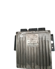 Calculateur moteur Renault Delphi 8200303619 clio2 1.5 dci