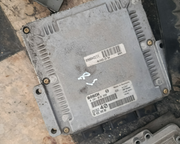 Calculateur moteur Bosch 0281010886 /c5 1 406 c8 /2.2 hdi