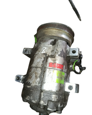 Compresseur Climatisation – Réf. 8D0 260 805 D VW 1.6 1.6 2.0 2.2 2.4 ESSENCE 2.5 2.7 1.9 2.3 TDI\AUDI A4 B5 AUDI A6 C5 PASSAT B5 GOLF4 BORA EXEO