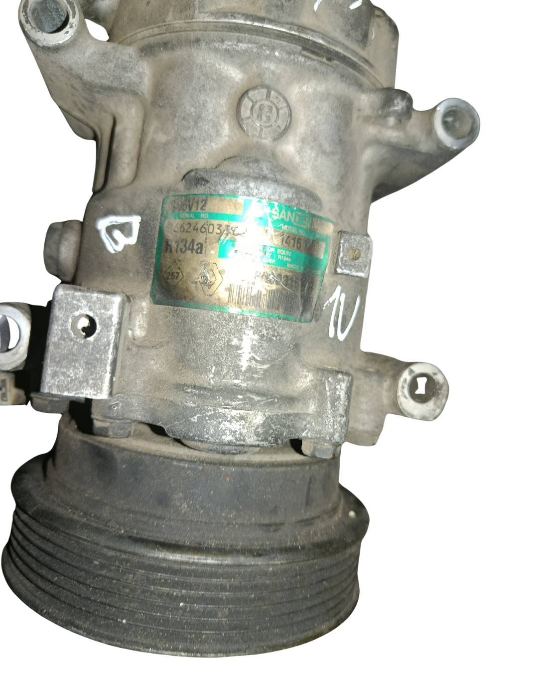 Compresseur Climatisation – Réf. 8200315744 – SD6V12 RENAULT 1.2 1.4 1.6 1.5 1.8  2.0 \CLIO2 KANGOO1 MEGANE1 SCENIC1 KUBISTAR \