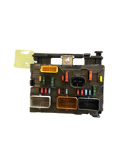 Boîte à fusibles calculateur ECU Citroën Peugeot 9661707880 Delphi  c2 c3 c4 bsi